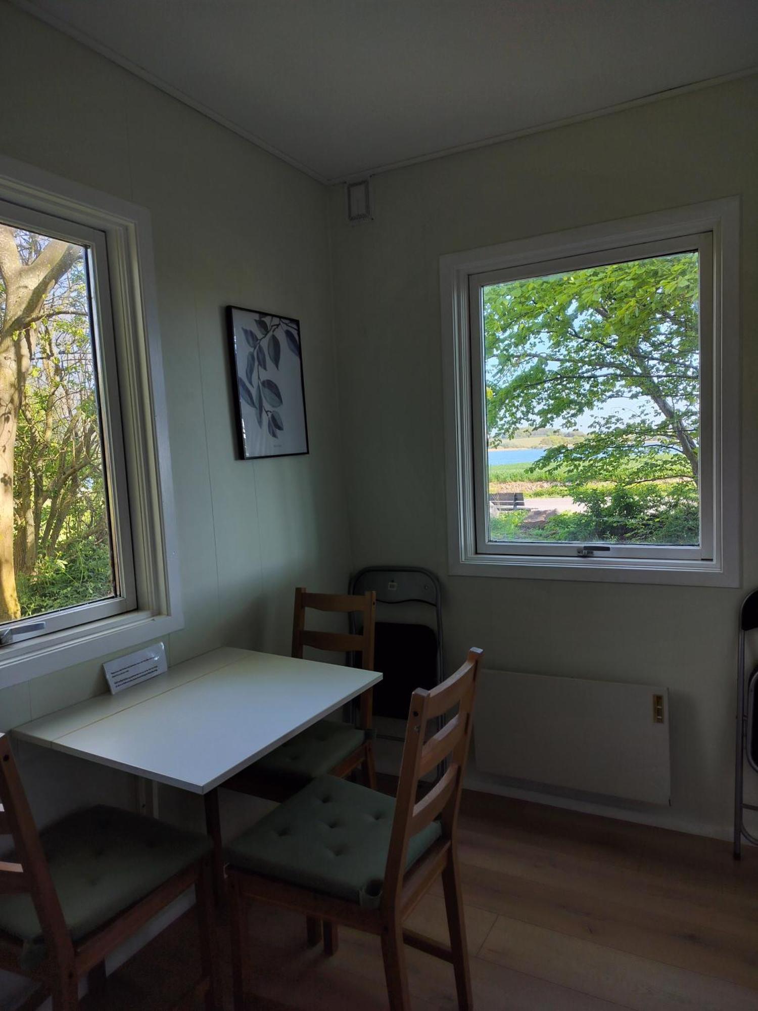 Vaerelse I Hytte Ved Stege Nor エクステリア 写真